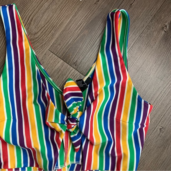 Forever 21 Rainbow Stripe Romper Shorts M - Picture 2 of 10